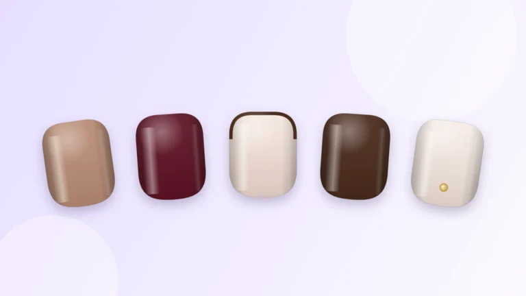 Cinq ongles courts aux couleurs d’automne : nude profond, bordeaux, micro French marron, chocolat et point doré